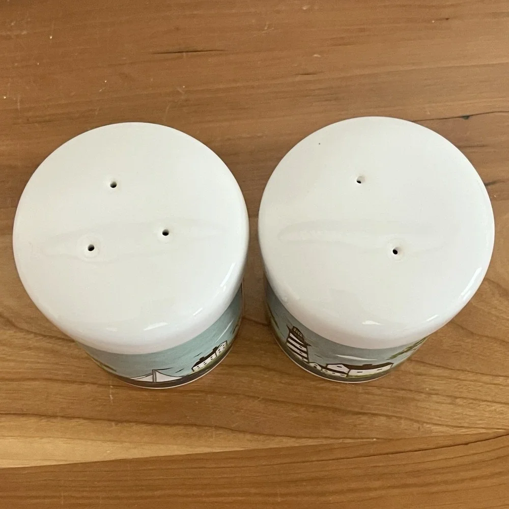 Warren Kimble Coastal Breeze 1998 Ceramic Salt & Pepper Shakers Vintage‎